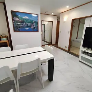 Apartment Nishi-shinjuku 3ldk, Tokyo