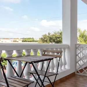 Blife Aerya Private - Airport Homestay Faro